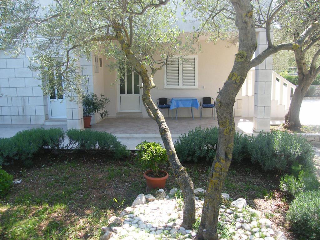Maslina Apartment *